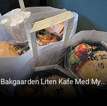 Bakgaarden Liten Kafe Med Mye Aa By Paa